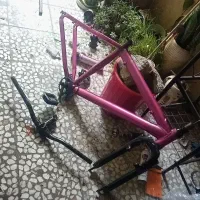 پک پنوماتیک دوچرخه به همراه تنه