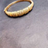 گوشواره|جواهرات|شیراز, شاهچراغ|دیوار