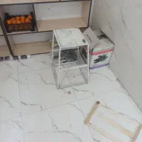 چهار پایه فلزی.