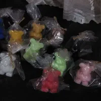 شمع خرس گلی قلب به دست