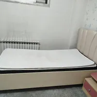 تخت و خوشخواب یکنفره در حد نو و تمیز