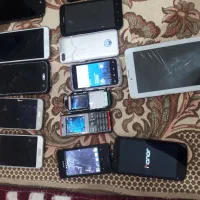 چندتا گوشی های اوراقی ونیاز به تعمیر