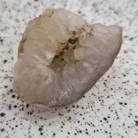 تعدادی سنگ زینتی وارداتی