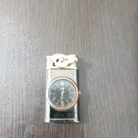 یک عدد فندک زیبا با درجه و ساعت دار