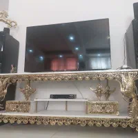 میز تلویزیون برنجی در حد نو