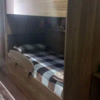 تخت دو طبقه مدل کاپریس برند آوید به همراه میزتحریر|تخت و سرویس خواب|همدان, |دیوار