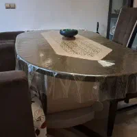 میز غذای خوری 6 نفره همراه با 4 صندلی