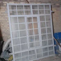 پنجره اهنی ۱.۵ در ۲ متر و تیر اهن ۱۴ اصفهان