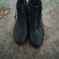 یک جفت نیم بوت مردانه نو نو