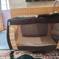 تخت پارک تمیز و خوشرنگ