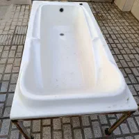 وان با پایه چرخ دار