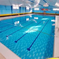 استخدام نیروی خدمات استخر