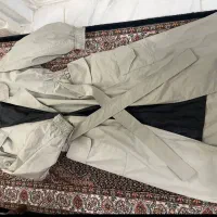 بارانی و کت شلوار ،ساحلی