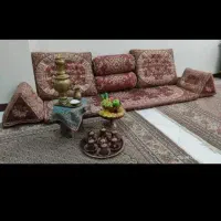 شاهنشین،پشتی،بالشت