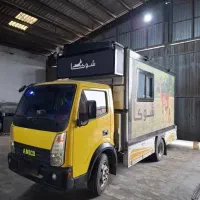 فروش کمپر به همراه تجهیزات و امکانات رفاهی