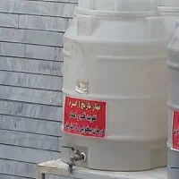 بشکه ۱۰۰ لیتری ایستاده تک لایه همراه با شیر یکظرب
