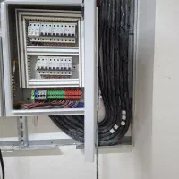 خدمات تخصصی برق ساختمان،صنعتی و نیمه‌صنعتی و تابلو