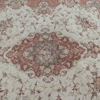 فرش ۹متری رنگ کرم طرح برجسته