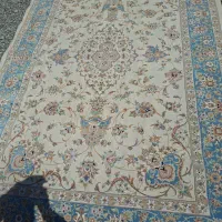 فرش ۶متری درحدنو زمینه روشن جفت