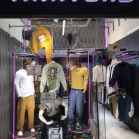 اجاره مغازه لوتوس مال با دکور پوشاک بدون پول پیش|اجارهٔ مغازه و غرفه|تهران, نازیآباد|دیوار