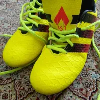 کفش فوتبال سایز ۳۶|ورزش‌های توپی|تبریز, |دیوار