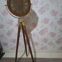 ساعت ایستاده