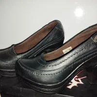 کفش زنانه چرم