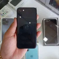 ایفون se 2020