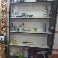 ویترین ارایشگاه و سالن