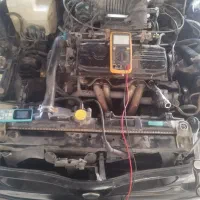 مکانیک سیار تعمیر در محل باطری‌سازی امداد خودرو