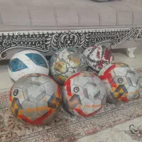۶ عدد توپ فوتبال