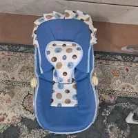 میز غذا و دو عدد کرییر|اسباب و اثاث بچه|فلاورجان, |دیوار