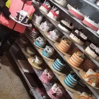 به فروشنده خانم نیازمندیم