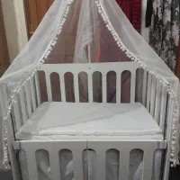 تخت نوزاد کنارمادر
