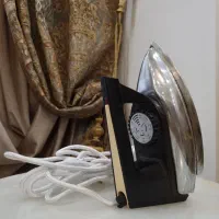 اتو قدیمی