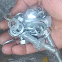 فروش تعدادی پیچ ومهره،گالوانیزه،مخصوص پنل خورشیدی
