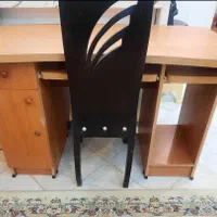 میز مخصوص کامپیوتر و صندلی چوبی روکش. مخمل|میز تحریر و کامپیوتر|تهران, صادقیه|دیوار