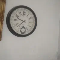 ساعت بزرگ حاجی اباد فروشی