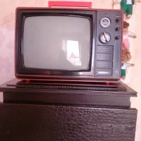 تلویزیون ۱۴اینج  قدمت ۶۰سال. تمیز و سالم