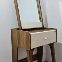 میز آرایش دو رنگ