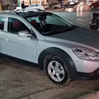 ماشین h30 کراس نقره ای