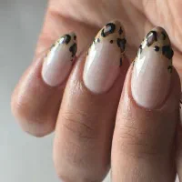 آموزش کاشت ناخن و پدیکور