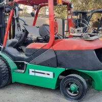 کوماتسو ۴ و نیم تن