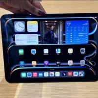 ipad pro  آیپد پرو ۱۱اینچ باطری۱۰۰ در حد نو تضمینی