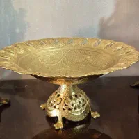 شیرینی خوری پایه دار