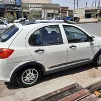 کوییک R سفید مشکی ۱۴۰۱
