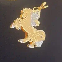 گوشوار و دستبند طلا