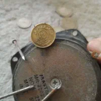 سکه 50 دینار عراقی جذب آهنربا دارد|کلکسیون سکه، تمبر، اسکناس|برخوار, |دیوار