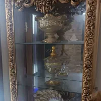 ویترین سالم وتمیز بدون شکستگی وخط وخش