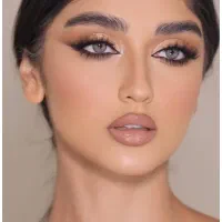 میکاپ ارتیست